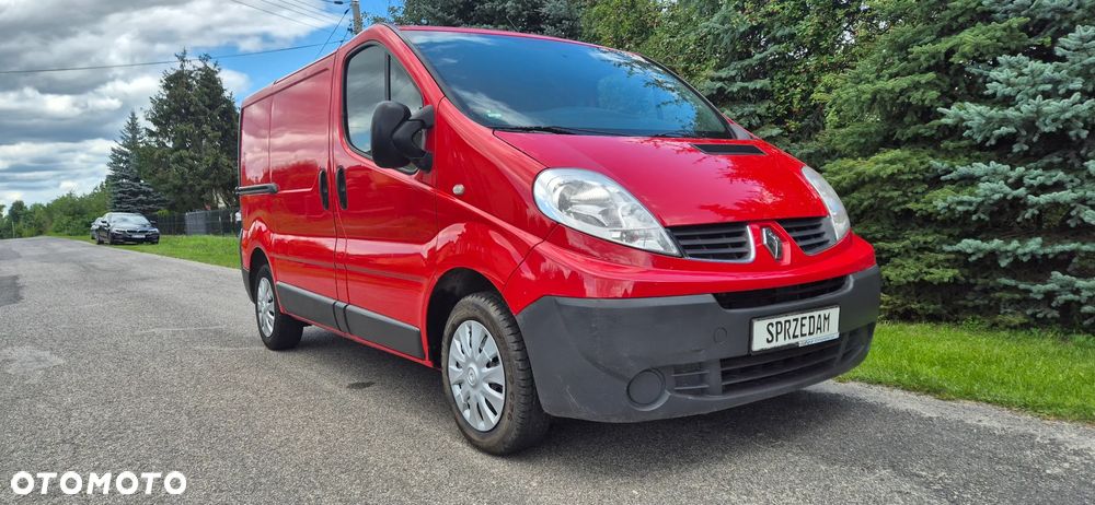 Renault TRAFIC - 1