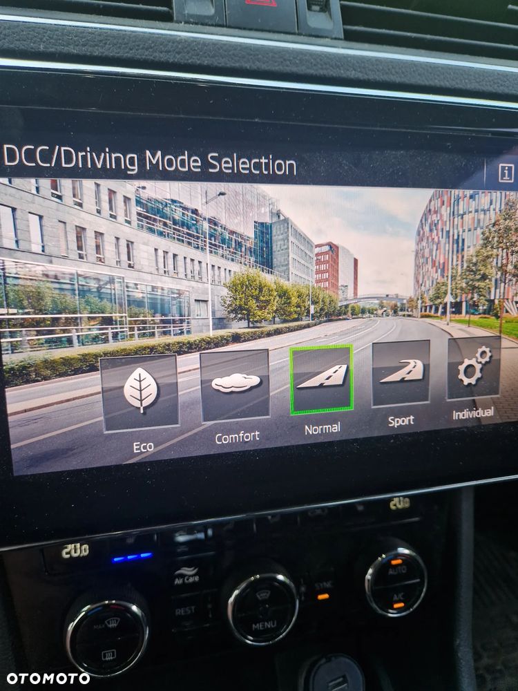 Skoda Superb 2.0 TSI 4x4 L&K DSG - 13