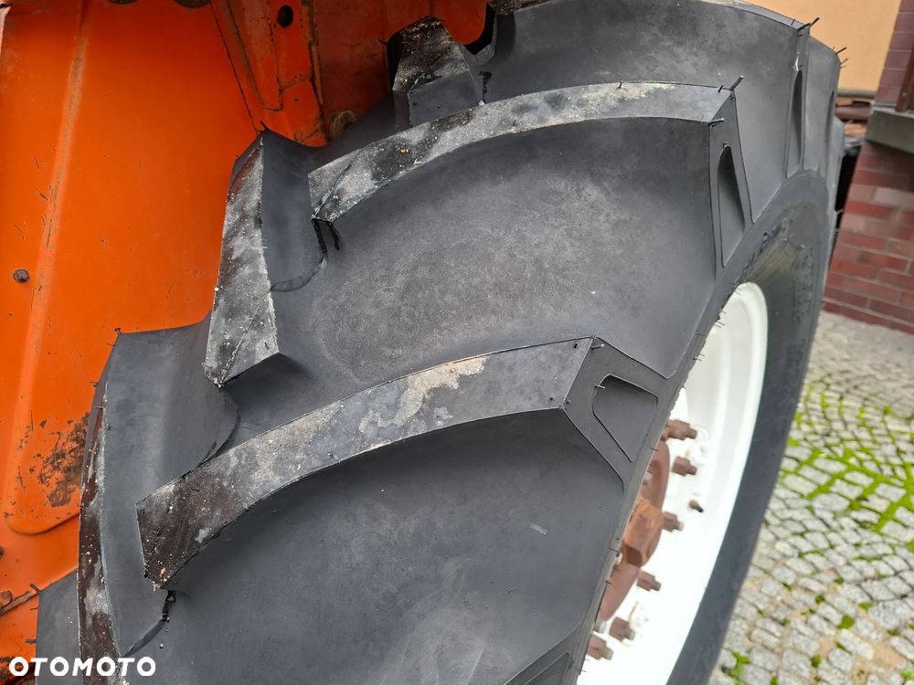 Renault 385 Master 1 - 11