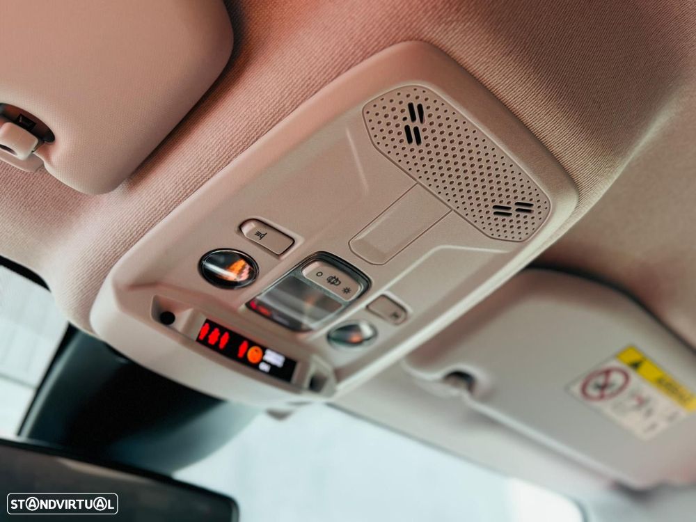 Peugeot 208 1.2 PureTech Active Pack - 33