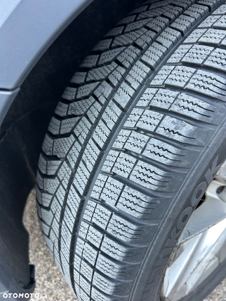 Volkswagen Passat 2.0 TDI DPF BlueMotion Technology Highline - 18