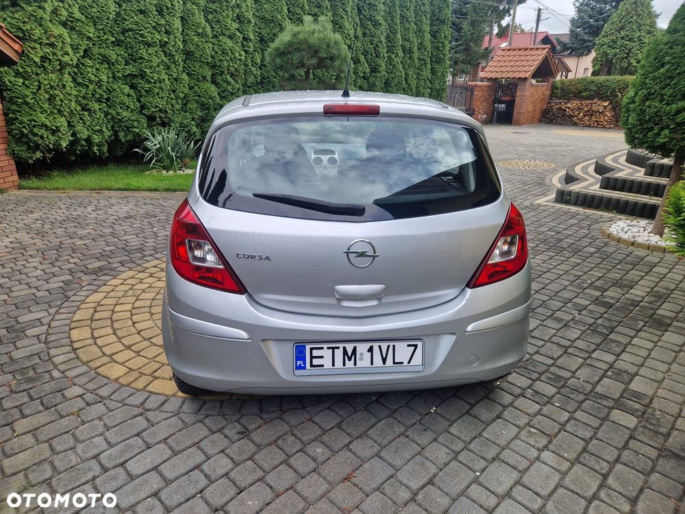 Opel Corsa 1.2 16V Essentia - 6