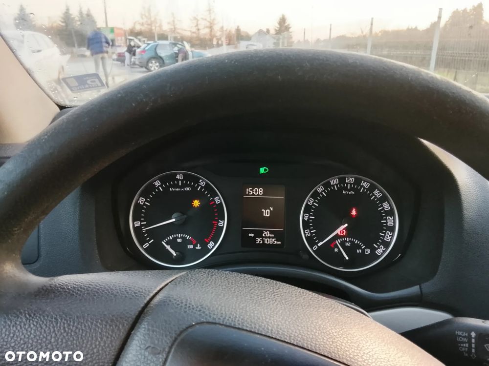 Skoda Octavia 1.6 - 20