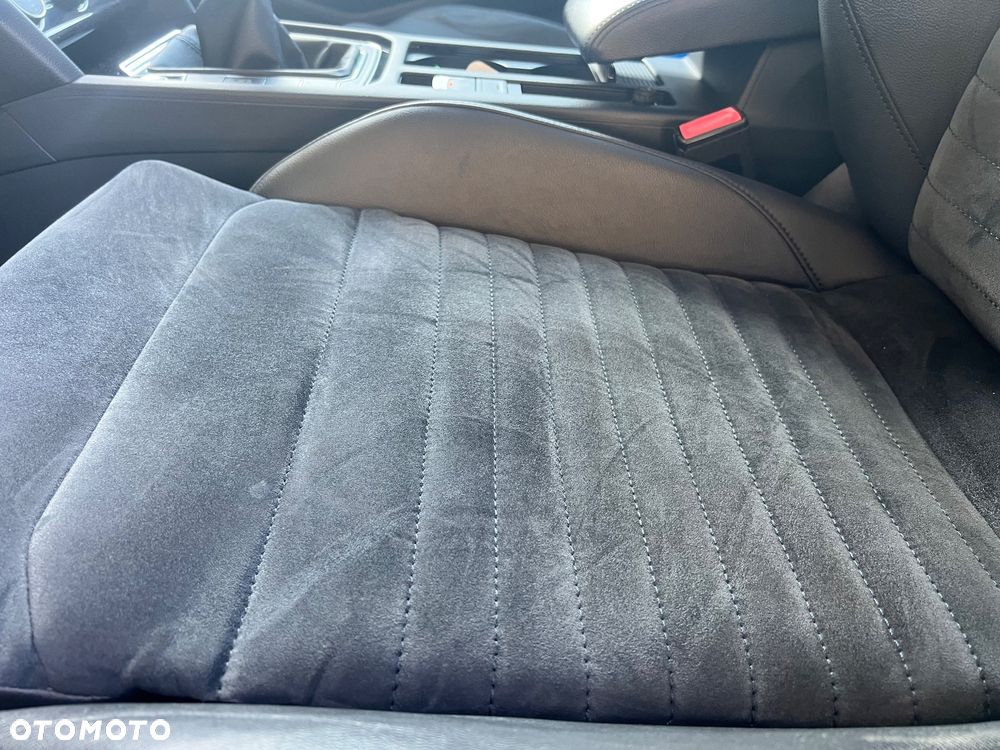 Volkswagen Passat 2.0 TDI (BlueMotion Technology) Highline - 38