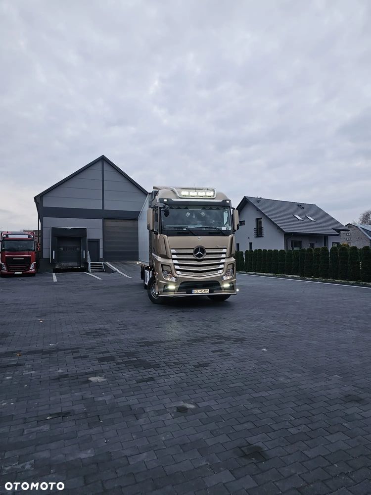 Mercedes-Benz Actros 2551 - 2