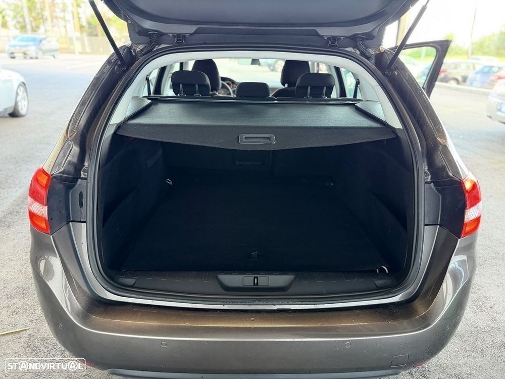Peugeot 308 SW - 21