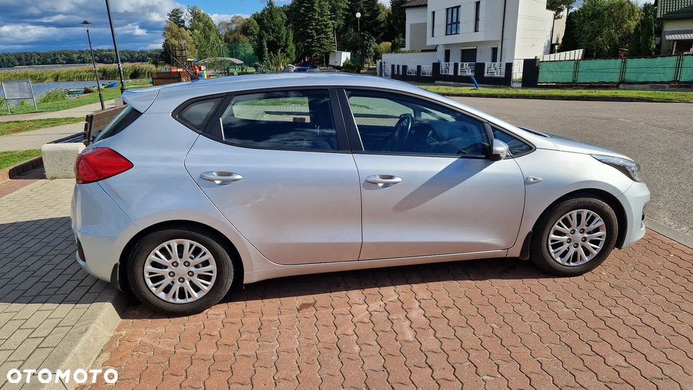 Kia Ceed 1.4 CRDi M - 10