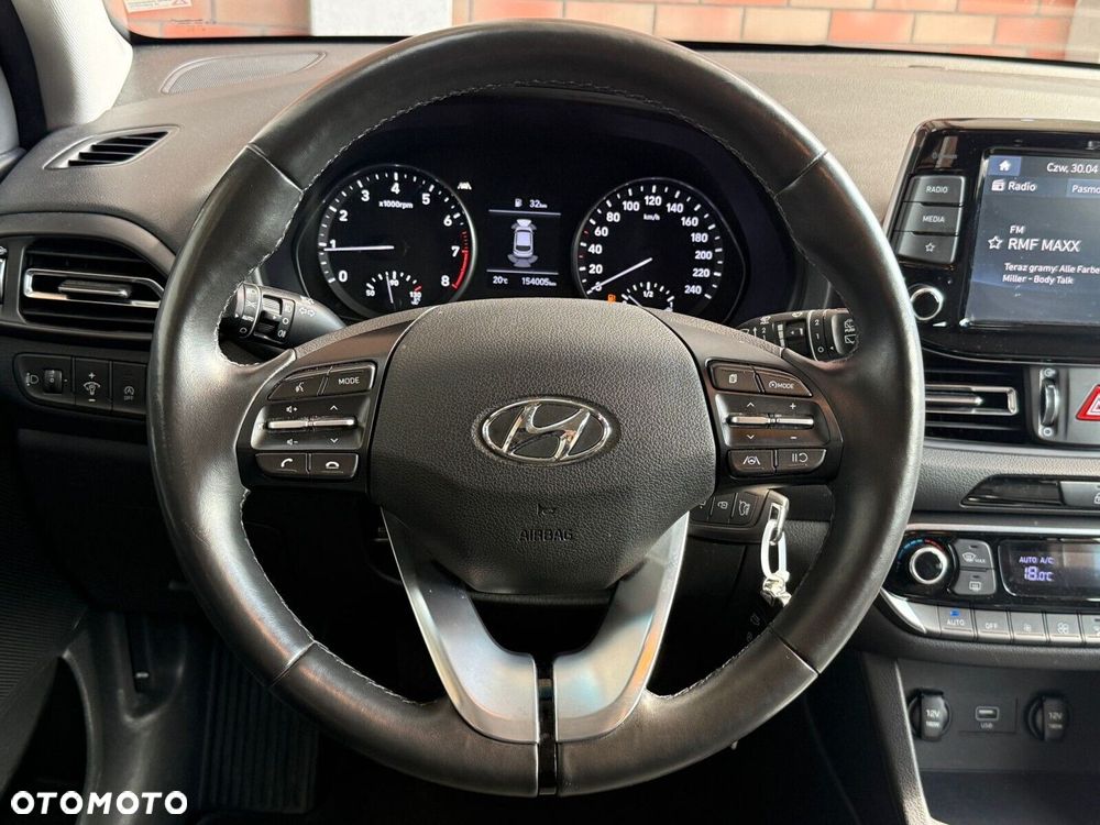 Hyundai i30 1.5 DPI Smart - 17