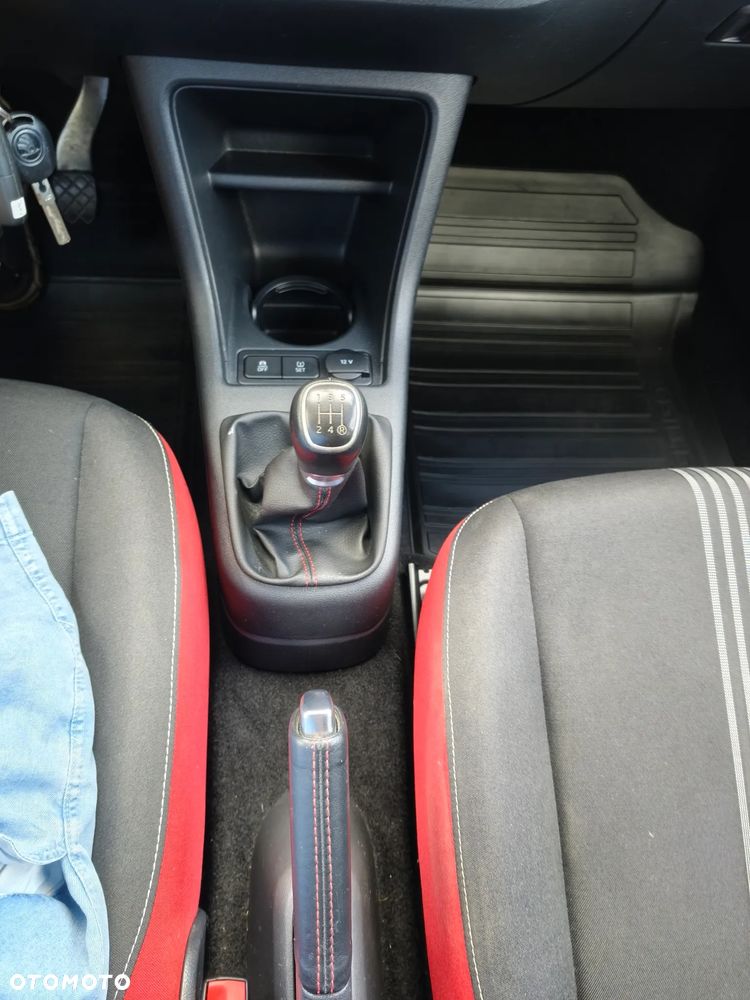 Skoda Citigo 1.0 MPI Monte Carlo - 19