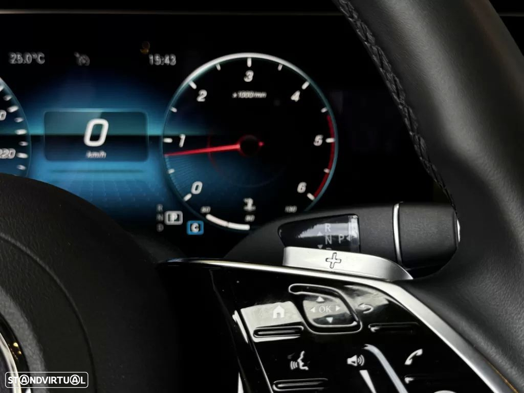 Mercedes-Benz CLS 220 d AMG Line - 42