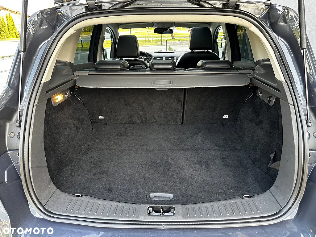 Ford Kuga 2.0 TDCi 4x4 Titanium - 10