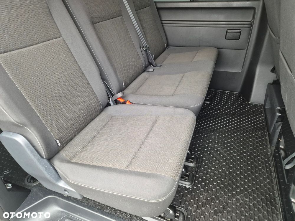 Volkswagen Caravelle 2.0 TDI L2 Trendline 4Motion - 8