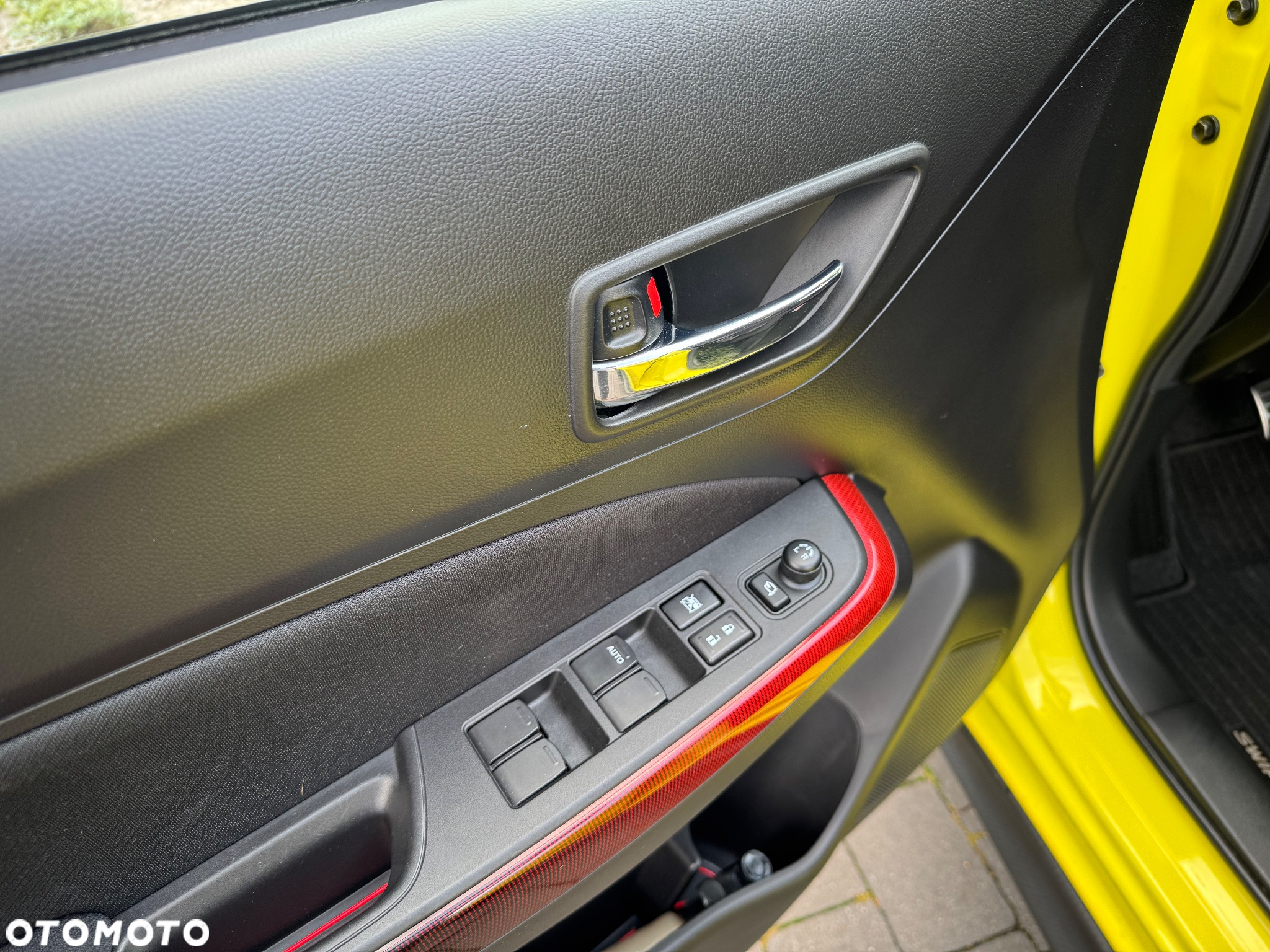 Suzuki Swift Sport 1.4 Boosterjet Hybrid - 11