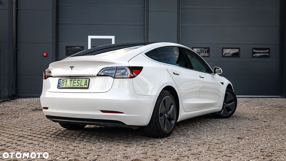 Tesla Model 3 - 2