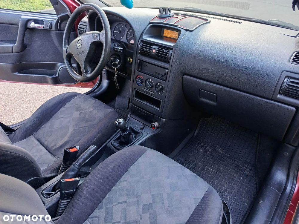 Opel Astra 1.4 Club - 7