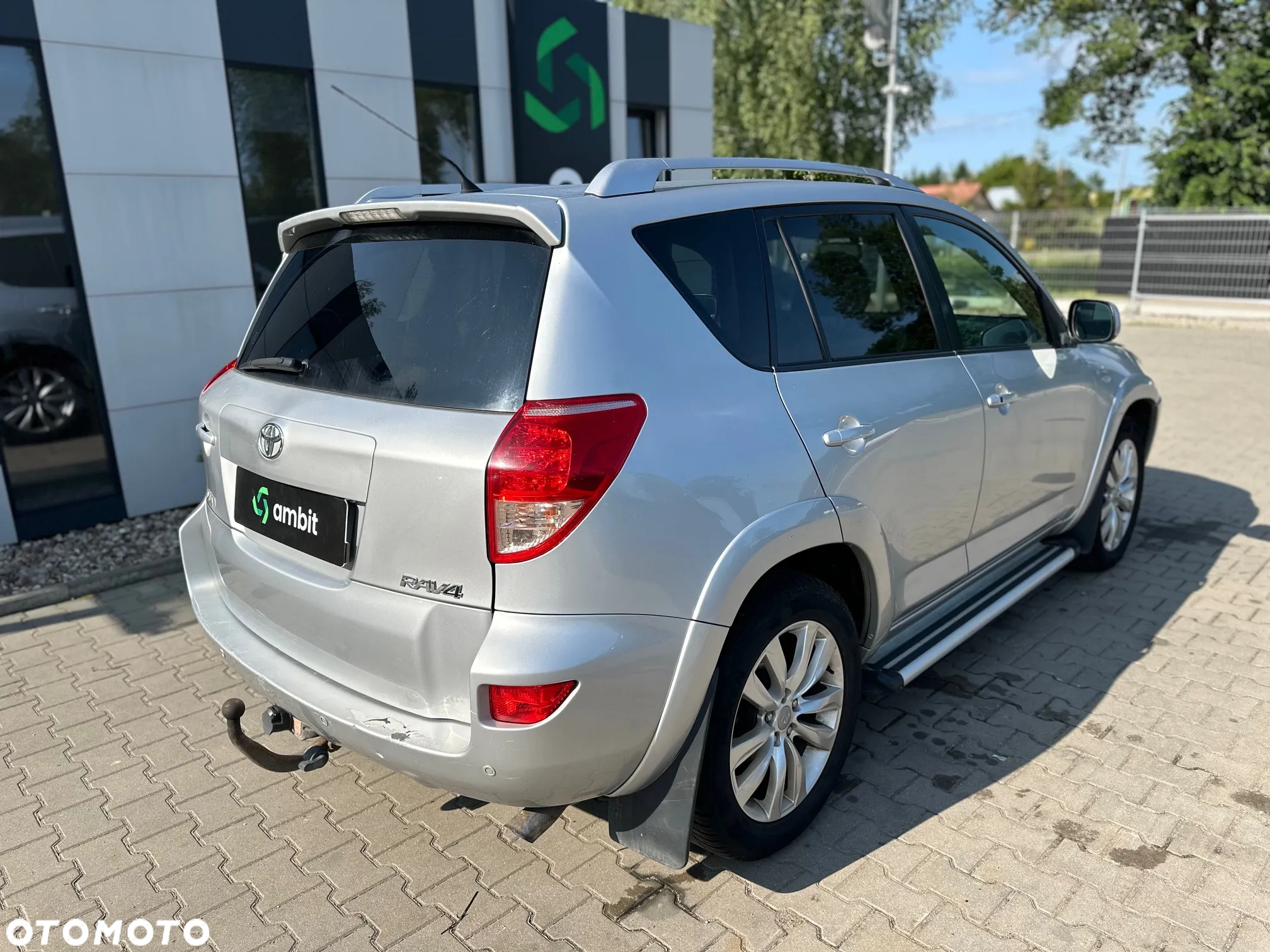 Toyota RAV4 - 8