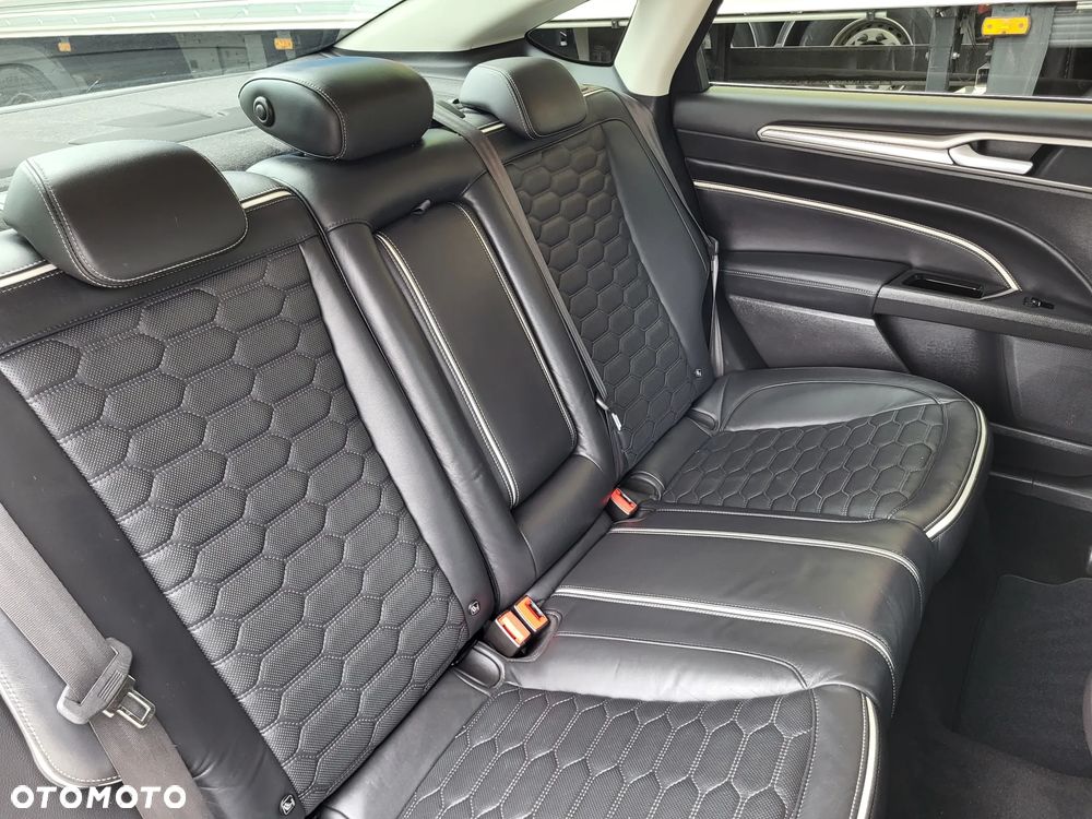 Ford Mondeo 2.0 Hybrid Vignale Plus - 28