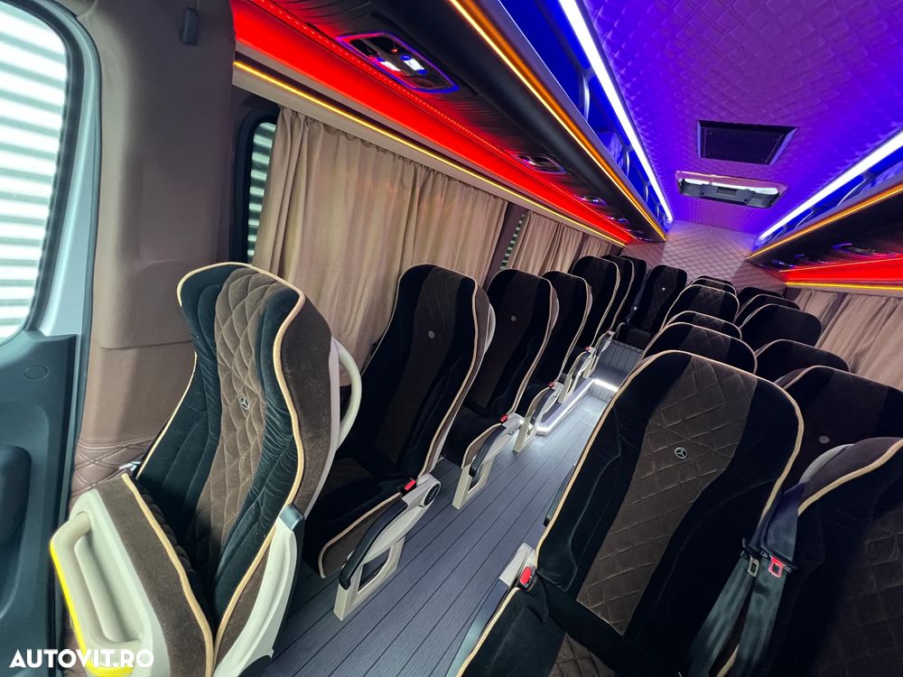 Mercedes-Benz Sprinter 517 CDI - Microbuz 19+1+1 - Cala adancita - 12