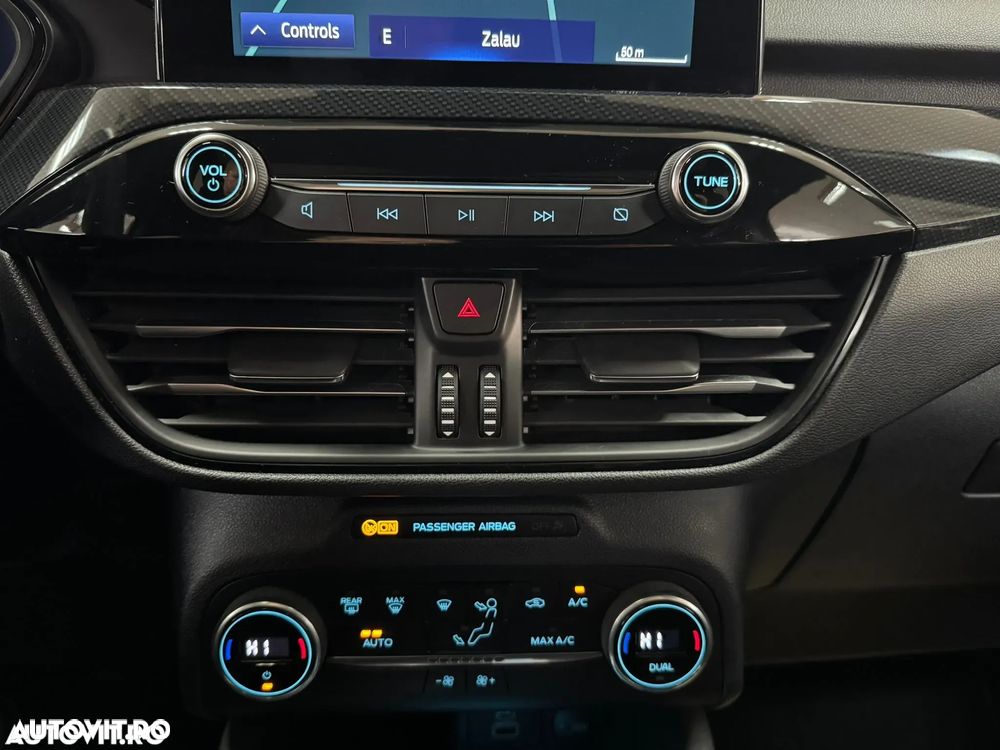 Ford Kuga 2.5 Duratec FHEV ST-LINE X - 24