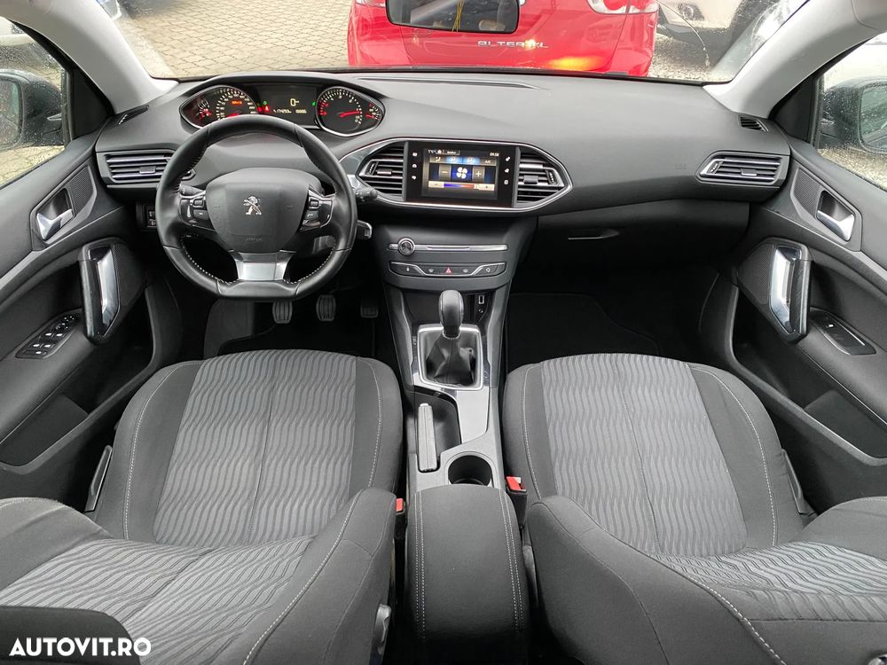Peugeot 308 - 5