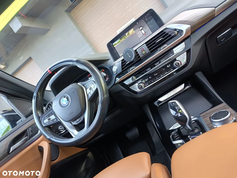 BMW X3 xDrive30i GPF Luxury Line - 8