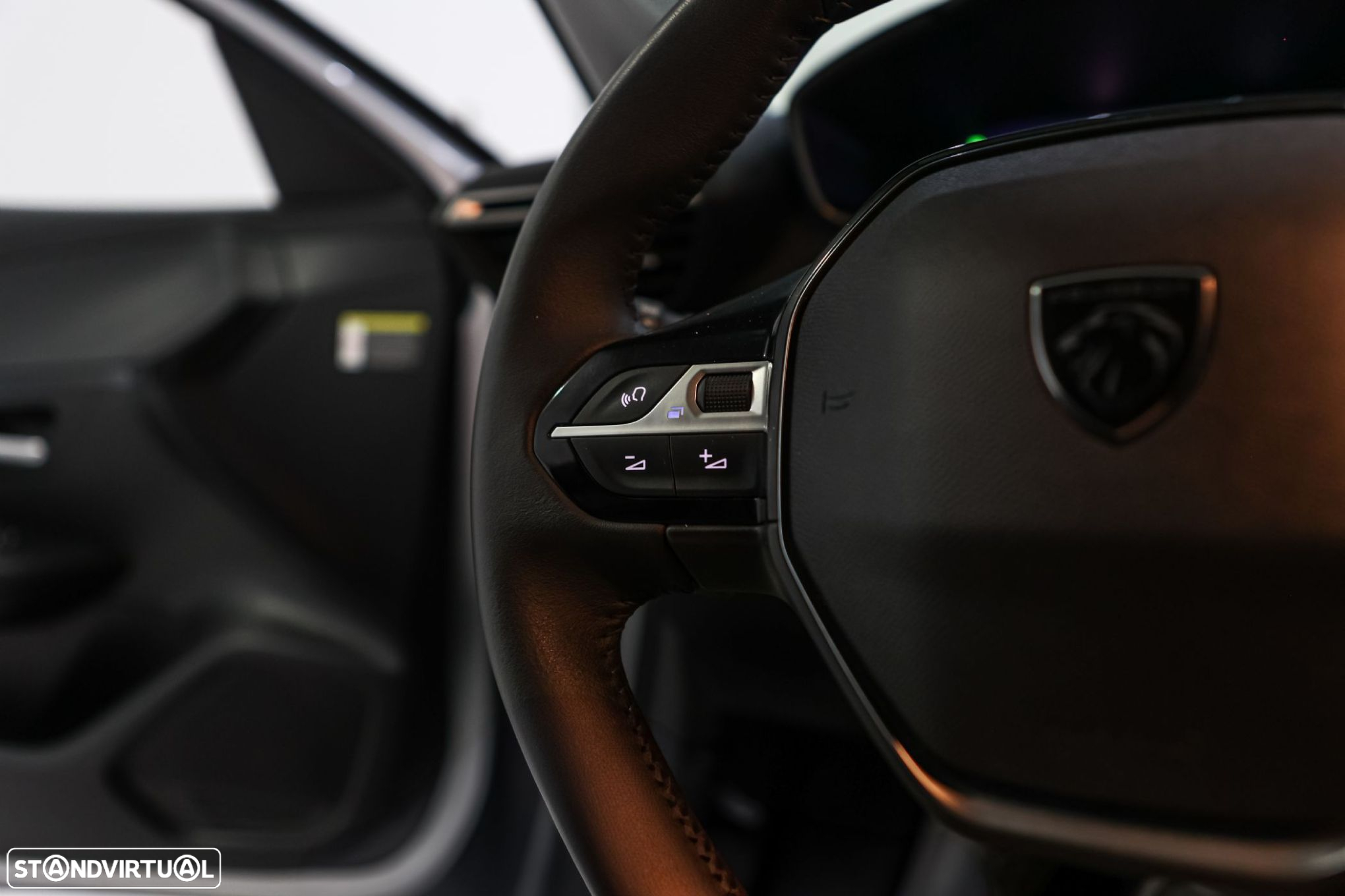 Peugeot 208 1.2 PureTech Allure - 19
