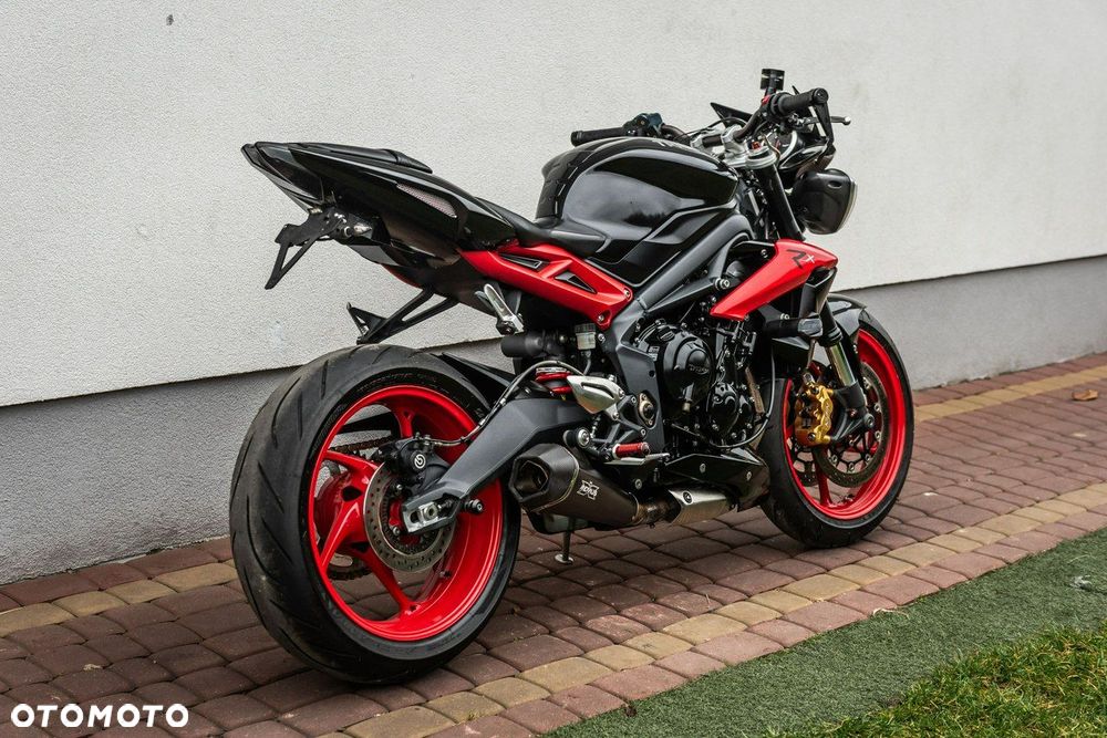 Triumph Street Triple - 3