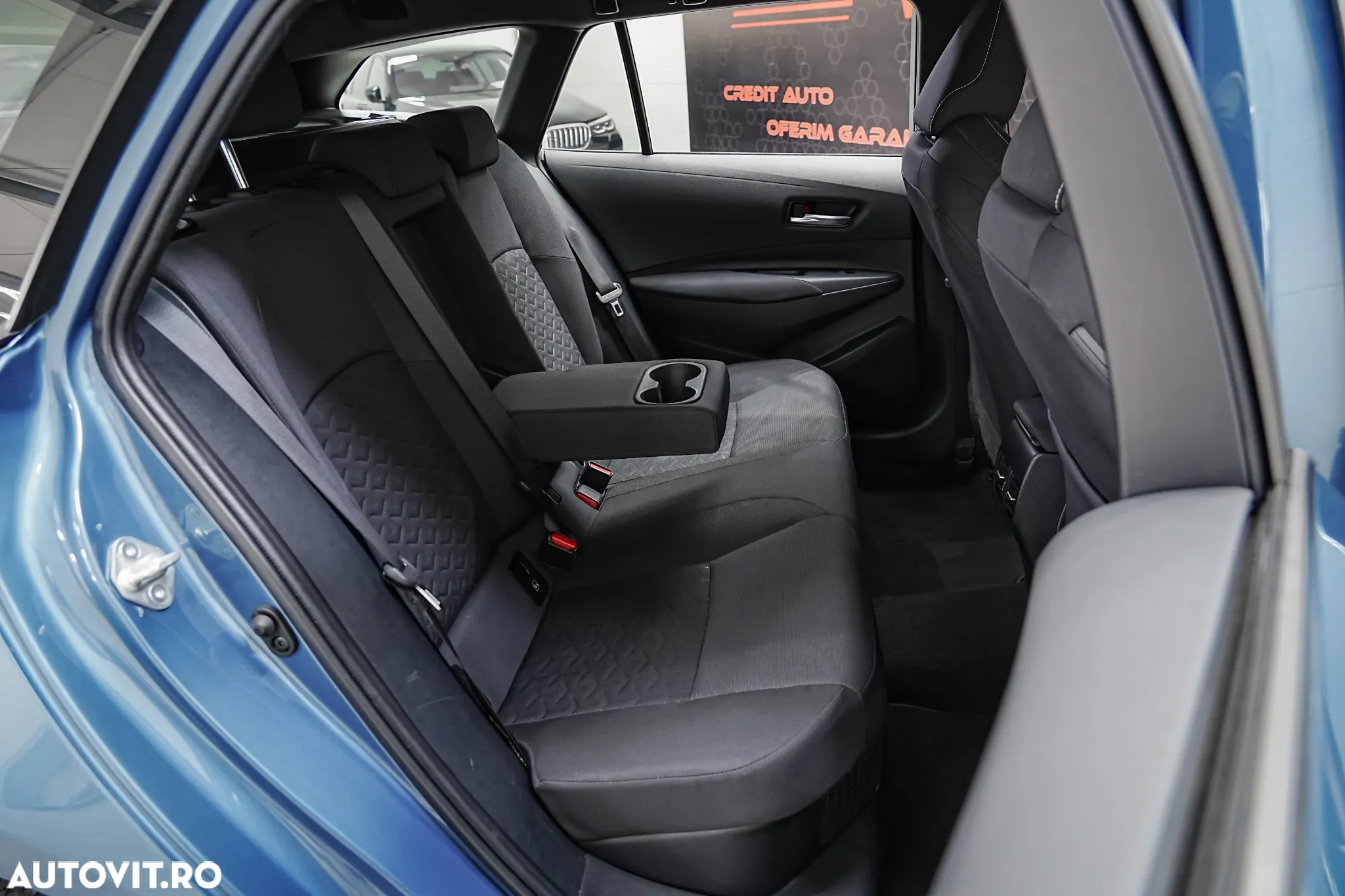 Toyota Corolla 2.0 Hybrid Touring Sports GR Sport - 11