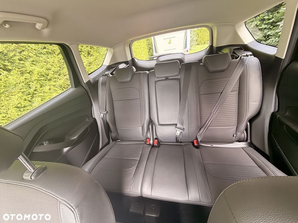 Ford Kuga - 5