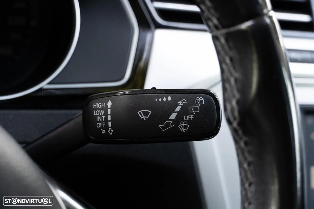 VW Passat Variant 1.6 TDI Confortline DSG - 37