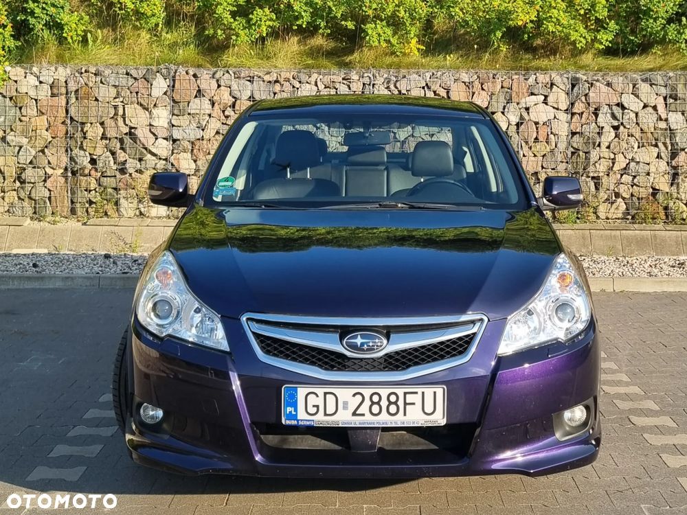 Subaru Legacy 2.0i Comfort Navi - 3