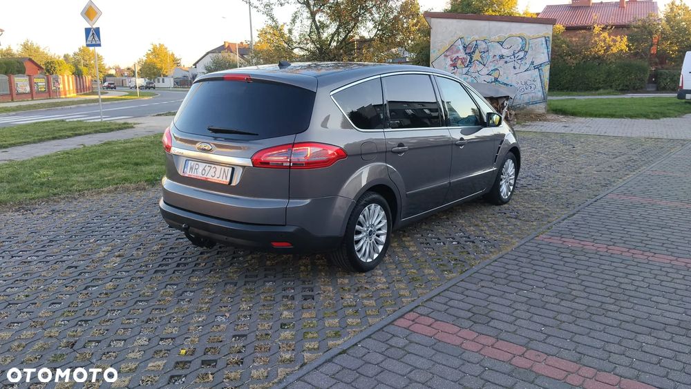 Ford S-Max - 14