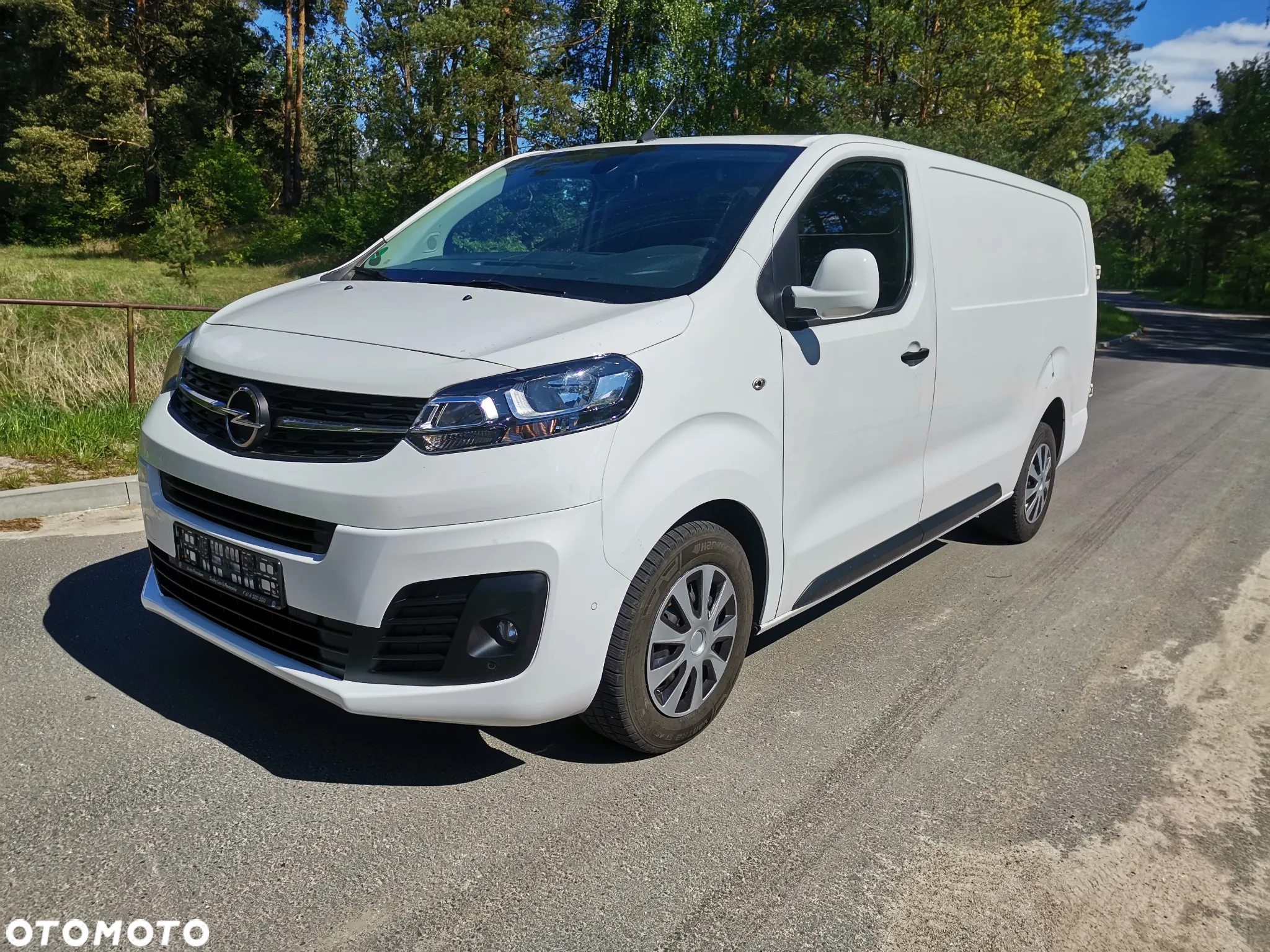 Opel Vivaro Jumpy Expert Proace Scudo - 3