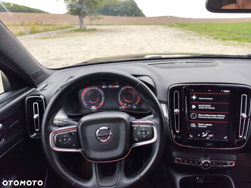 Volvo XC 40 T5 AWD Momentum - 6