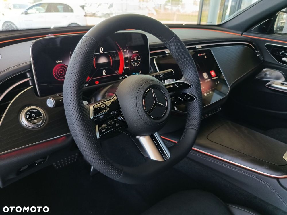 Mercedes-Benz Klasa E - 28