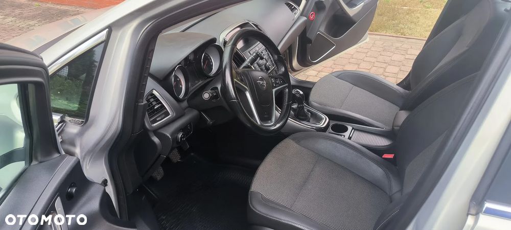 Opel Astra IV 1.7 CDTI Cosmo - 16