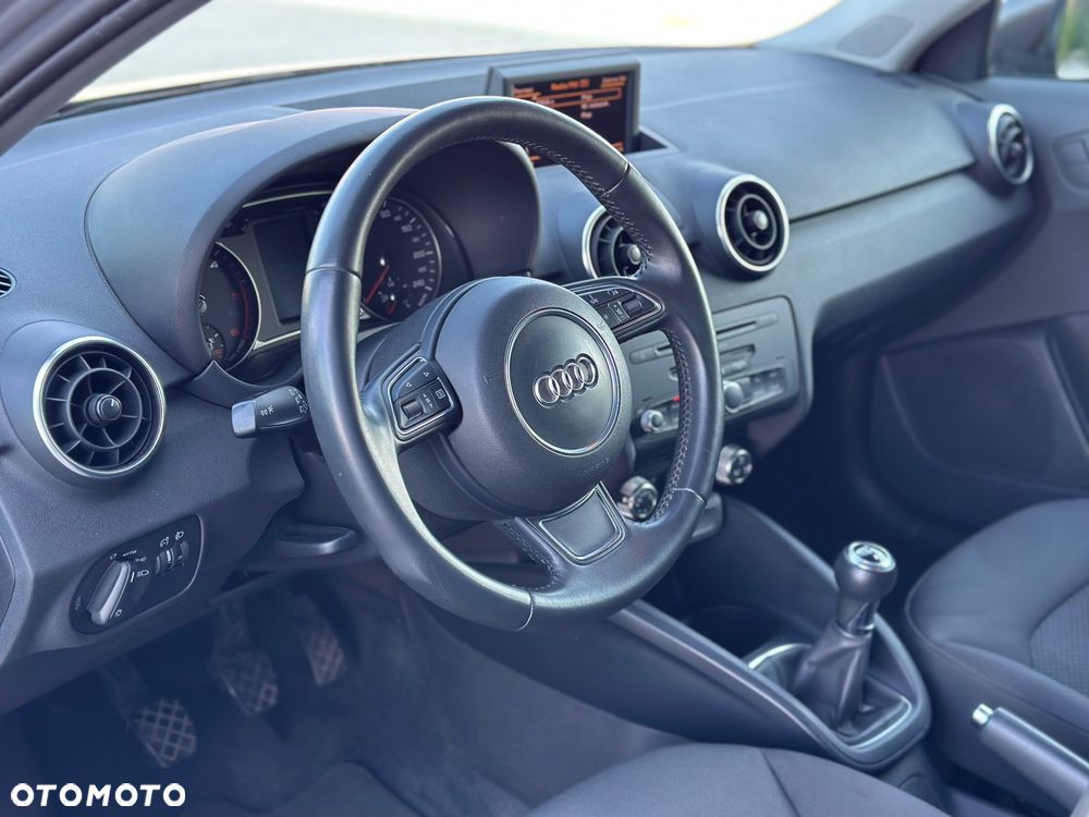 Audi A1 Sportback 1.6 TDI Ambition - 11