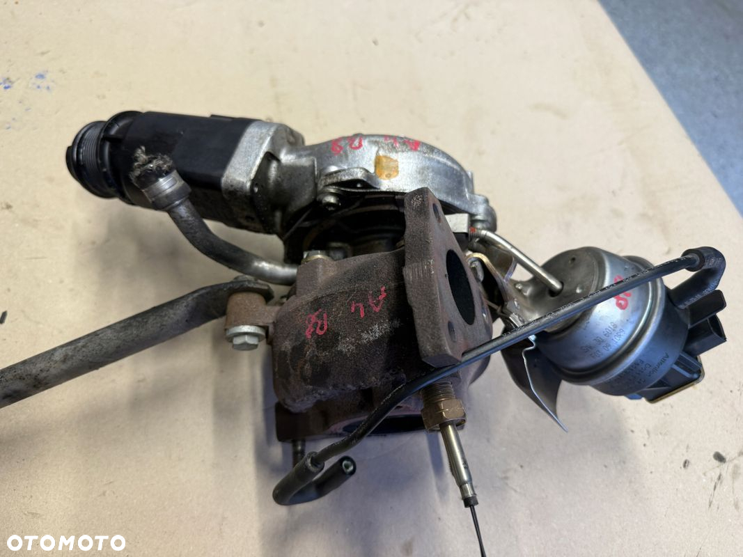 AUDI A4 B8 A5 8T 2.0 TDI TURBOSPRĘŻARKA USZKODZONA 03L145701D - 6