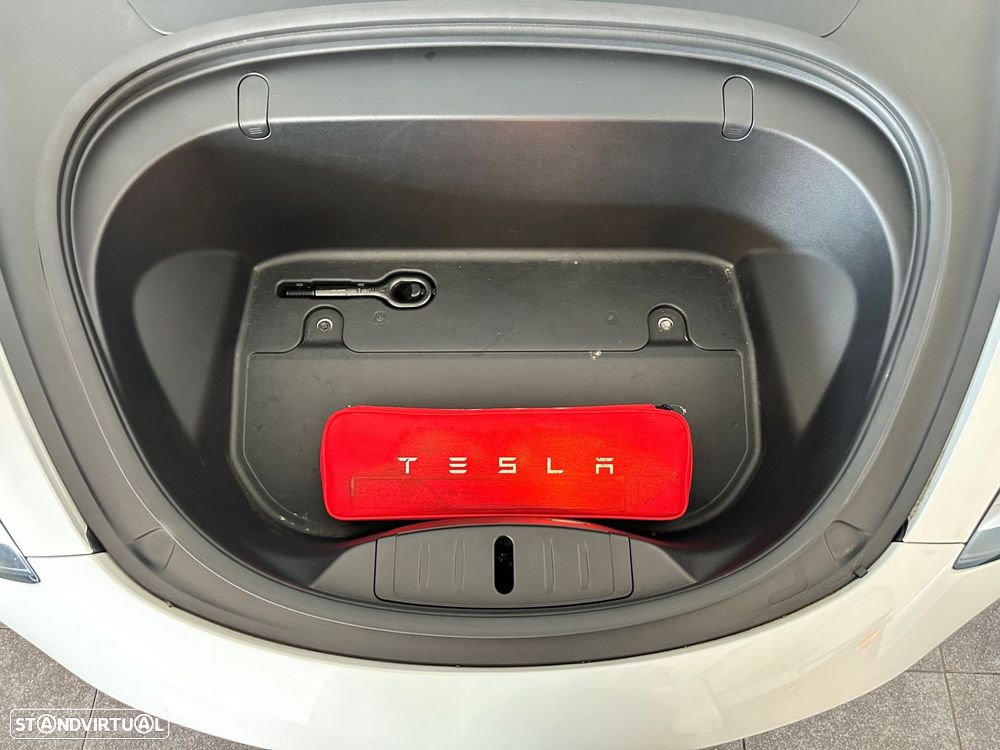 Tesla Model 3 Standard Range Plus RWD - 30