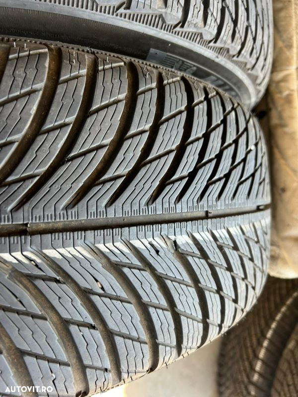 vând 2 anvelope 215/50/18 Michelin de iarnă ca noi - 4