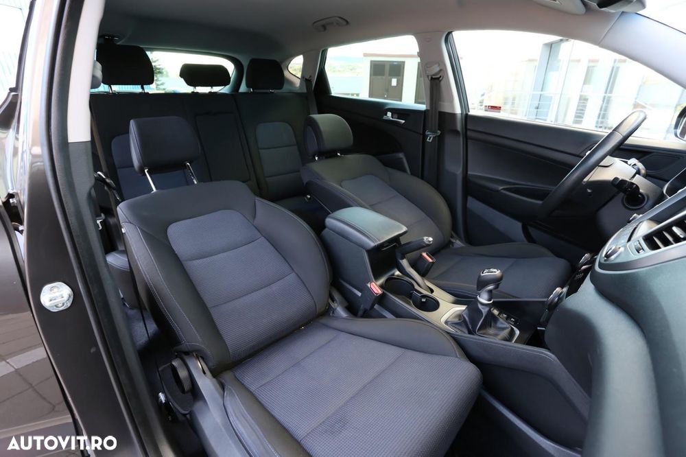 Hyundai Tucson 2.0 CRDI 4WD 6MT Premium - 22