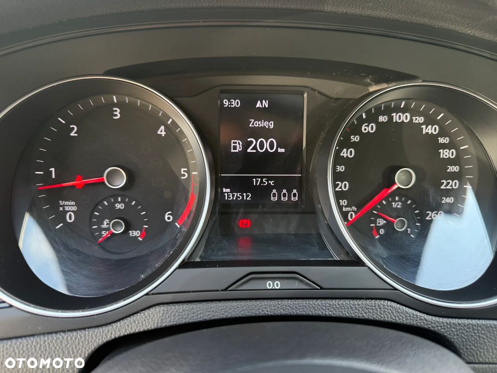 Volkswagen Passat 1.6 TDI (BlueMotion Technology) Comfortline - 11