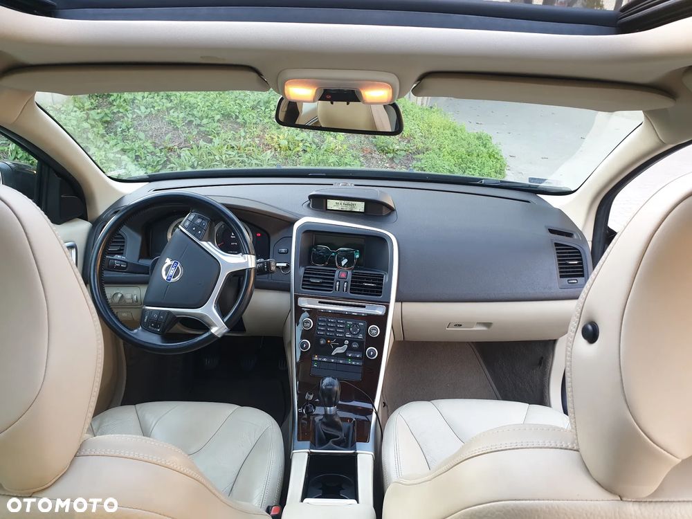 Volvo XC 60 D3 Momentum - 10