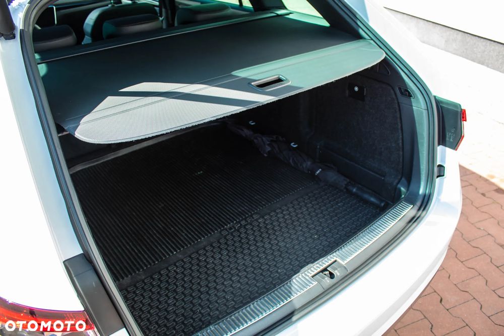 Skoda Superb 2.0 TDI L&K DSG - 9