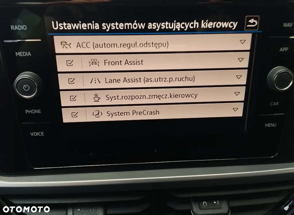 Volkswagen T-Roc 1.5 TSI Life DSG - 24