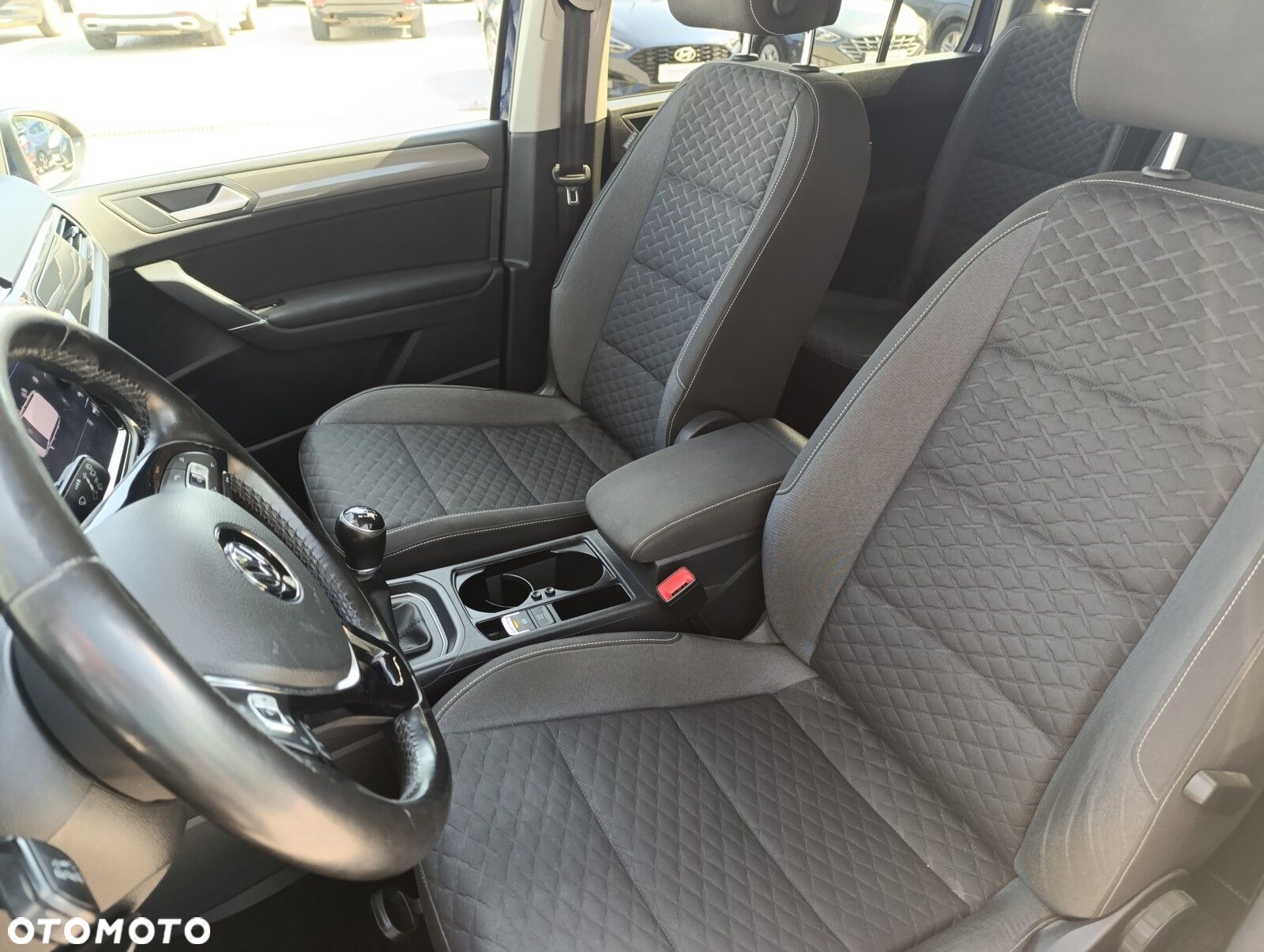 Volkswagen Touran 1.6 TDI BMT SCR Trendline - 18