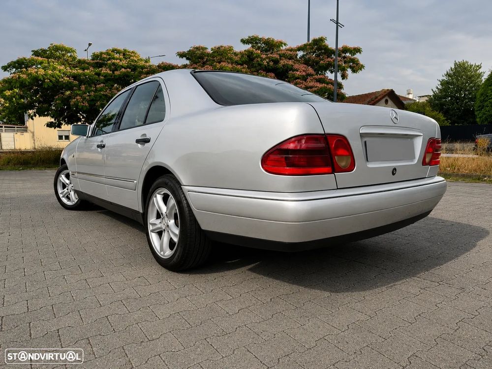 Mercedes-Benz E 220 CDI Elegance - 6