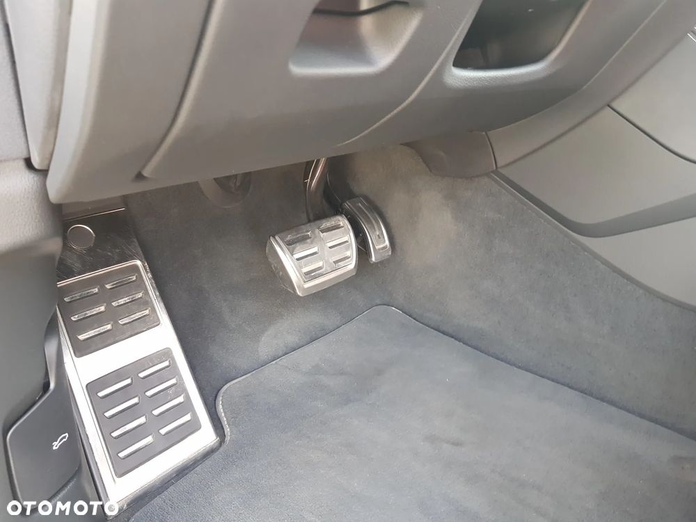 Audi SQ8 - 19