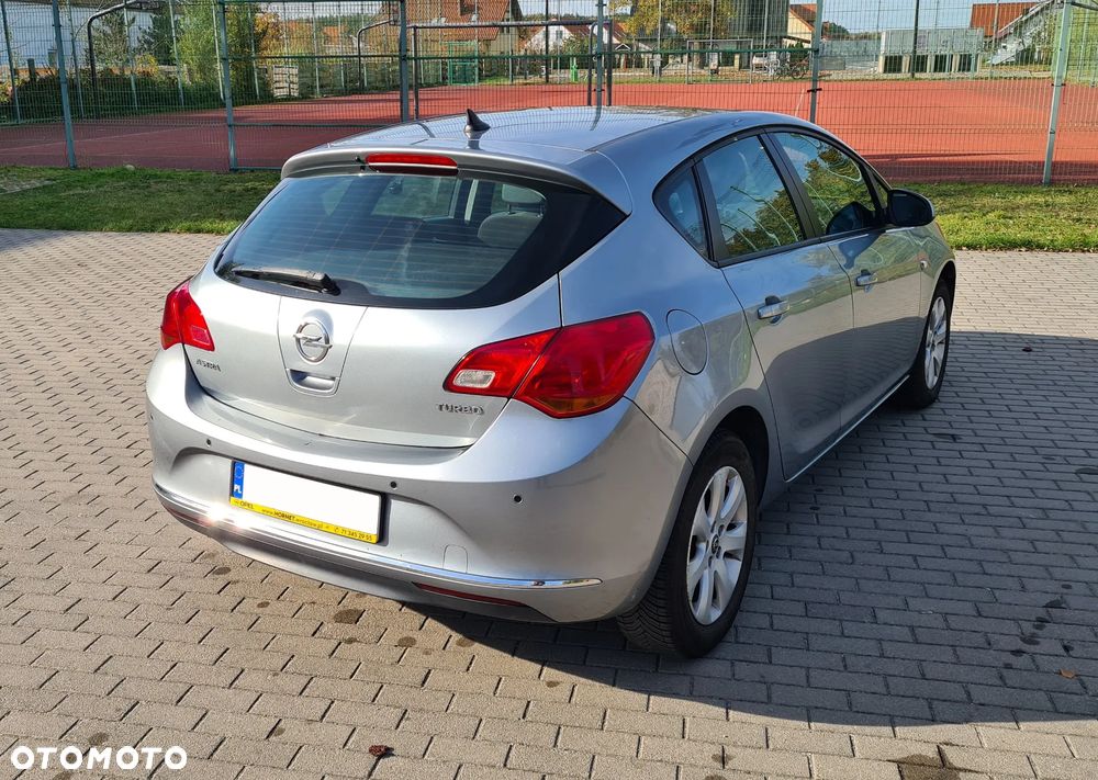Opel Astra 1.4 T Enjoy - 2