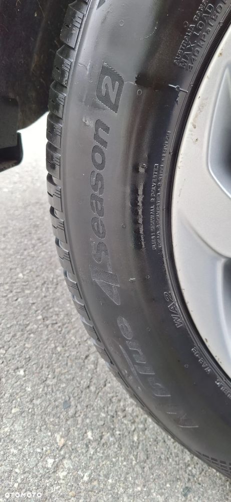 Hyundai Tucson 1.6 GDI BlueDrive Comfort 2WD - 16